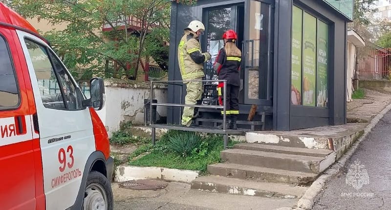 В Судаке произошел пожар в продуктовом ларьке